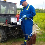 solinst bladder pump set up for dedicated groundwater sampling from a monitoring well