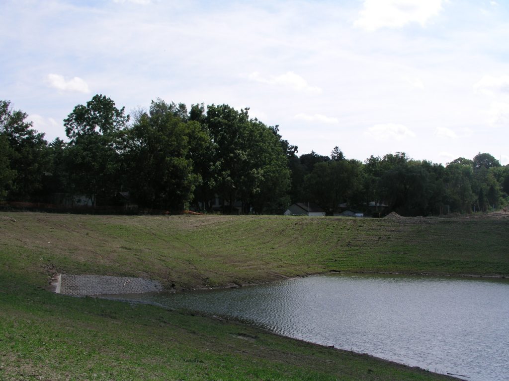 monitoring stormwater basin with a water level datalogger