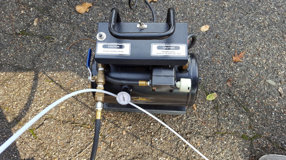 solinst 12 volt oilless air compressor