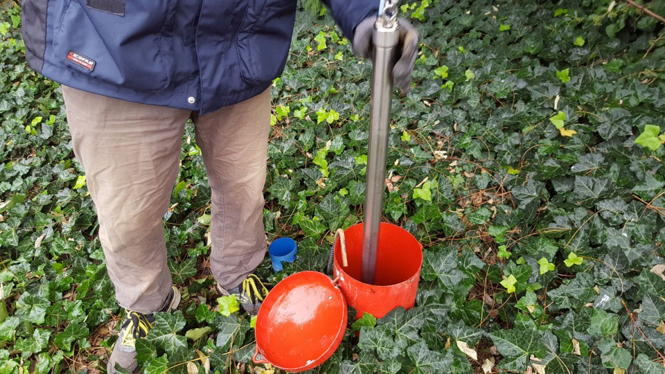 solinst bladder pump lowered down groundwater monitoring well