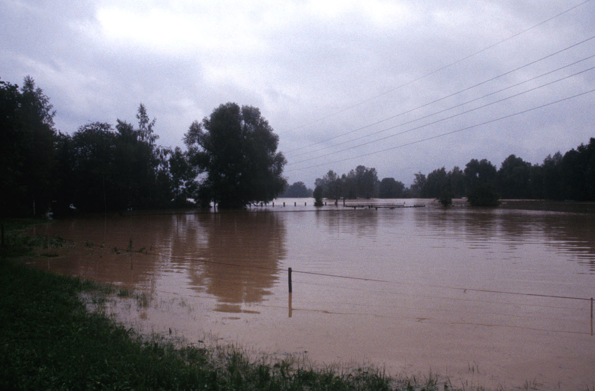 flood event monitoring requires accurate water level data