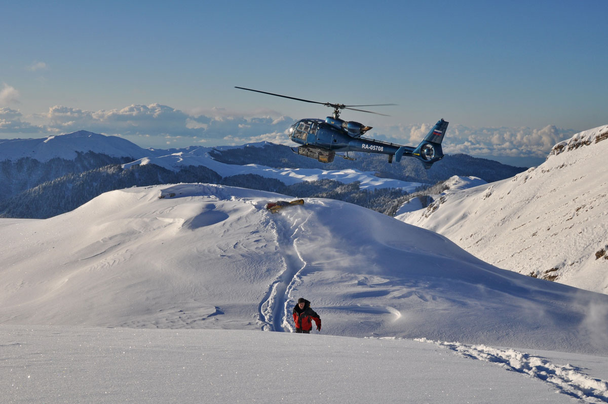 helicopter used during cave exploration that utilized solinst leveloggers