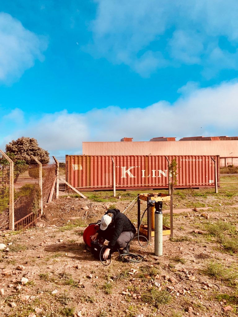 portable solinst bladder pump groundwater sampling setup