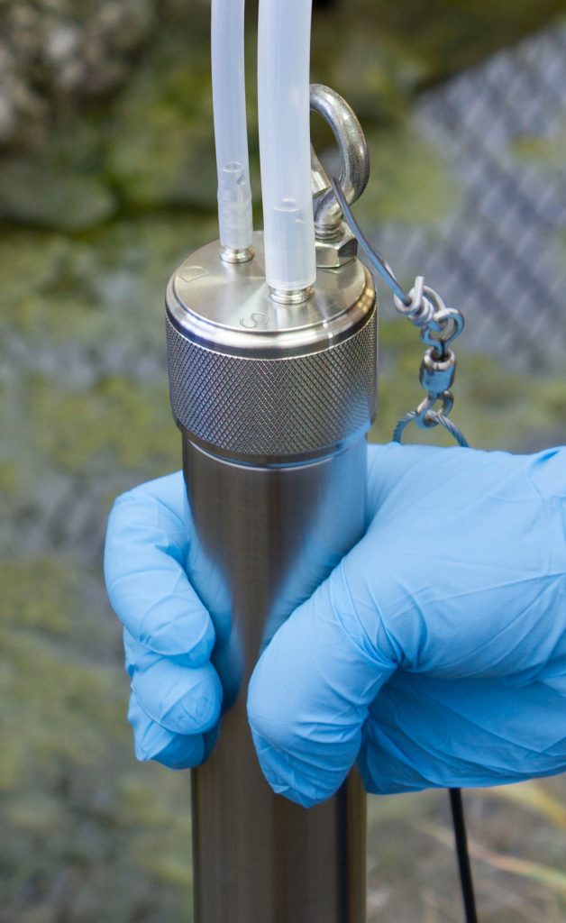 solinst bladder pump for groundwater sampling