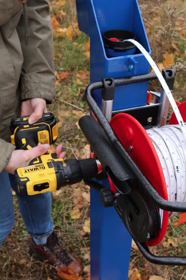 solint 101 power winder installed on a water level meter for easy tape winding