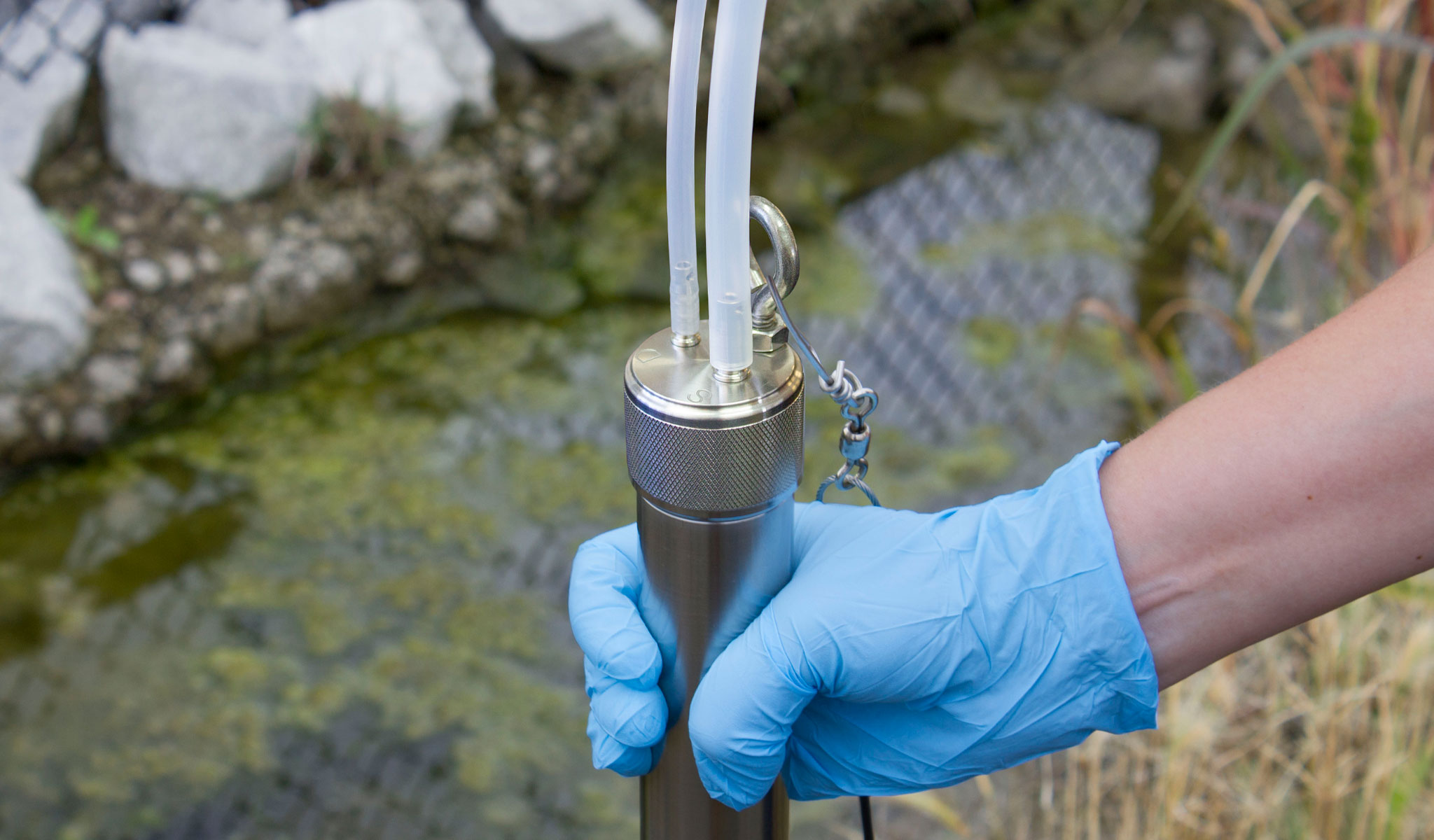 Sampling VOC 's Solinst Bladder Pumps