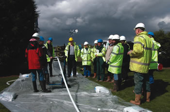 Installation et formation aux systèmes CMT dans le cadre d'un « cours multiniveaux » offert par l'Université de Cranfield, à Silsoe, au Royaume-Uni, conjointement avec Waterra (R.-U.), le British Geological Survey & Norwest Holst. installation et formation aux systèmes cmt dans le cadre d'un « cours multiniveaux » offert par l'université de cranfield, à silsoe, au royaume-uni, conjointement avec waterra (r.-u.), le british geological survey & norwest holst